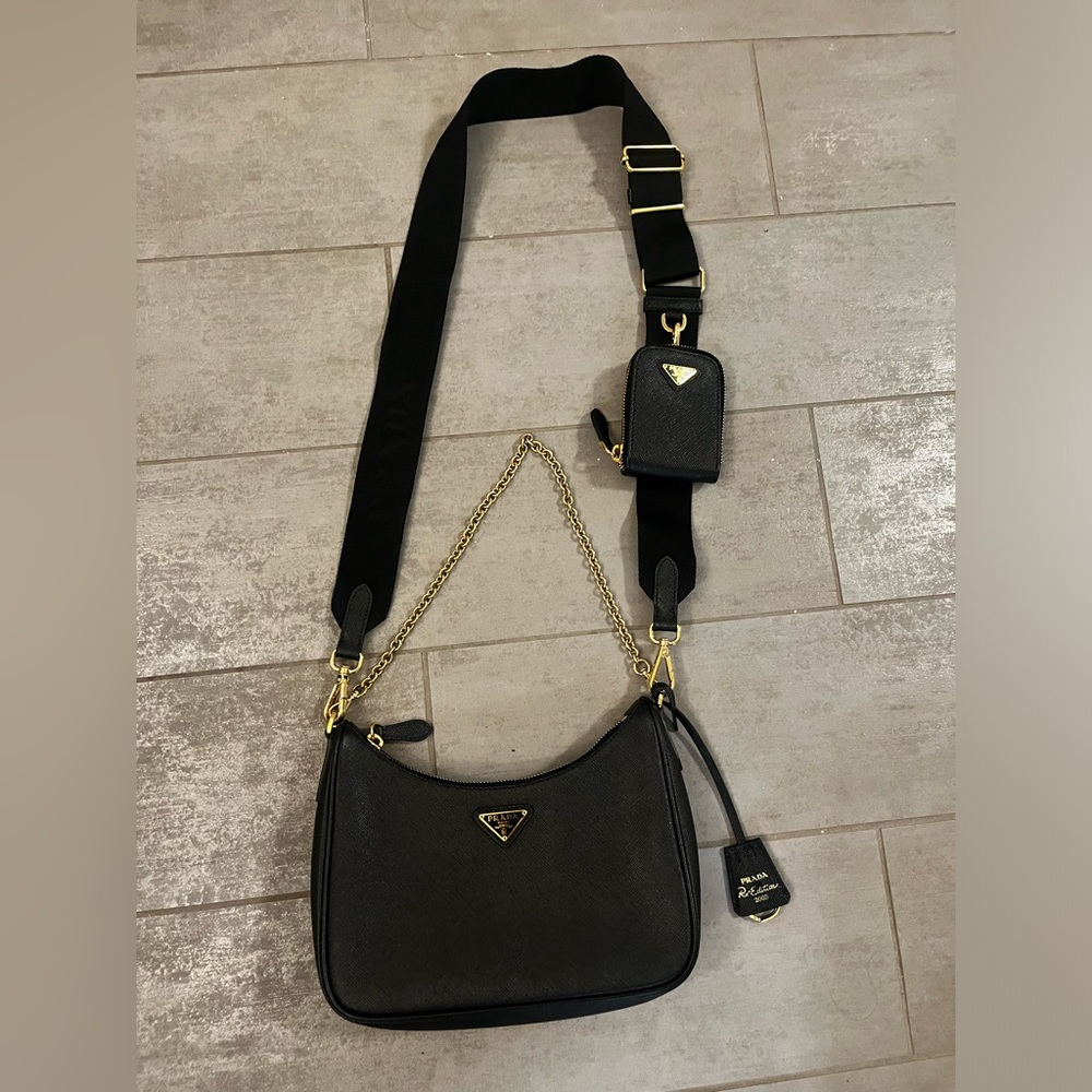 Prada Re-Edition 2005 Saffiano leather bag